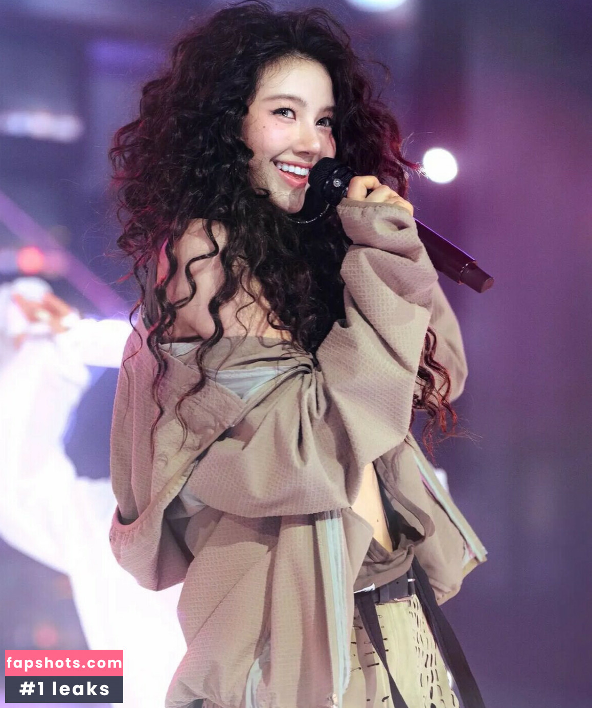 Danielle Marsh gallery photo #83