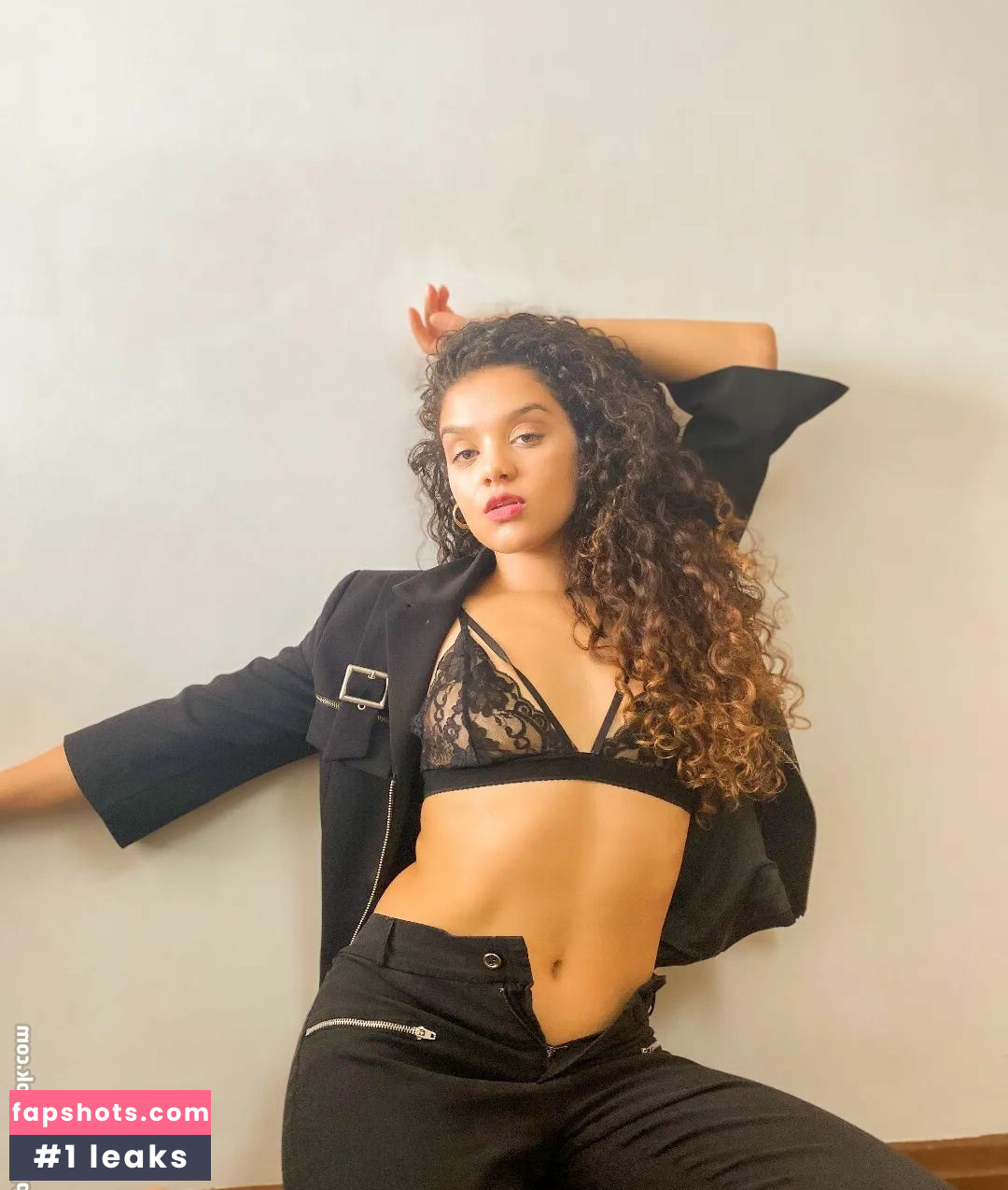 Danielle Olimpia gallery photo #12