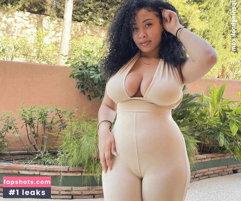 Danielle Ramona gallery photo #7