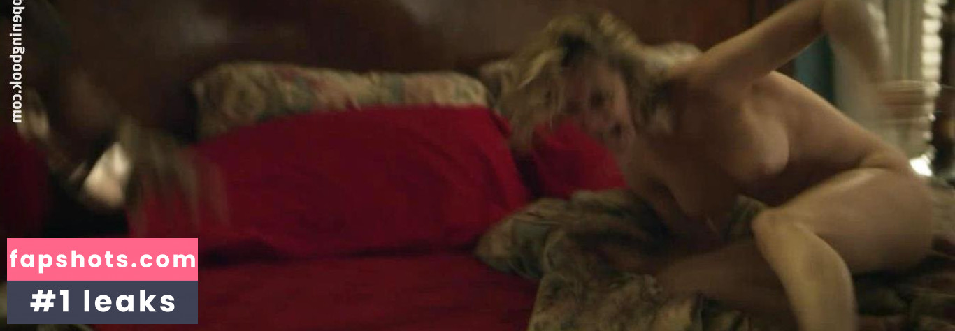 Danielle Savre gallery photo #20