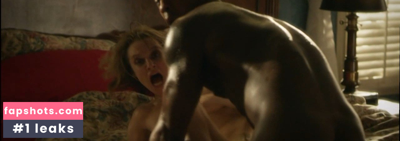 Danielle Savre gallery photo #5