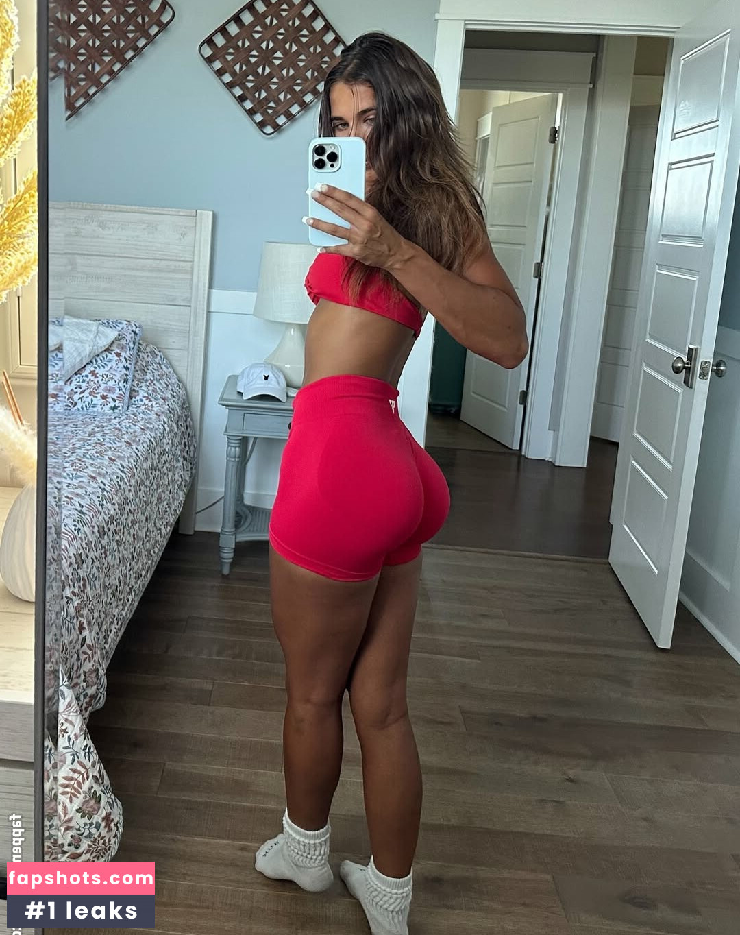 Danielle Webb gallery photo #12