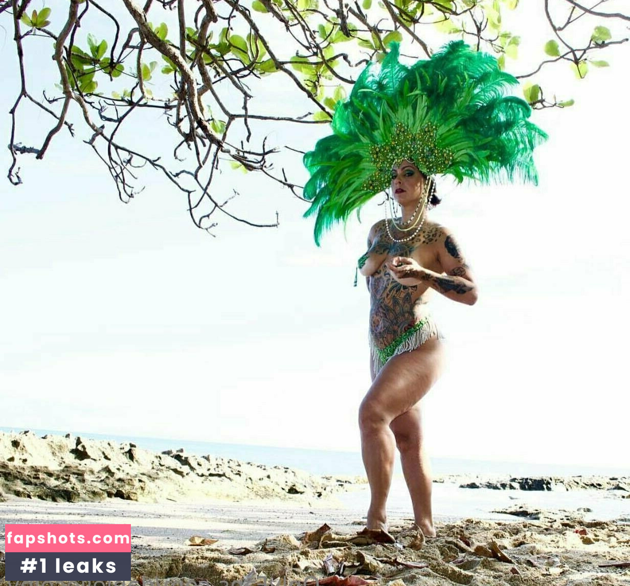 daniellecolby gallery photo #32