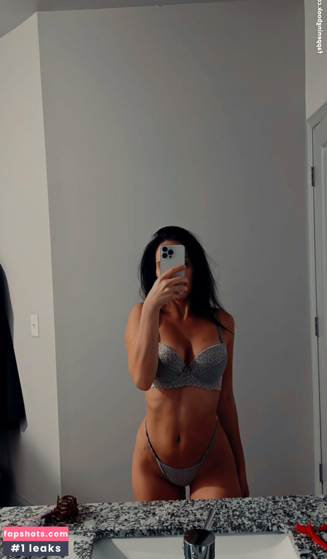 danielleeynicole nude babe gallery