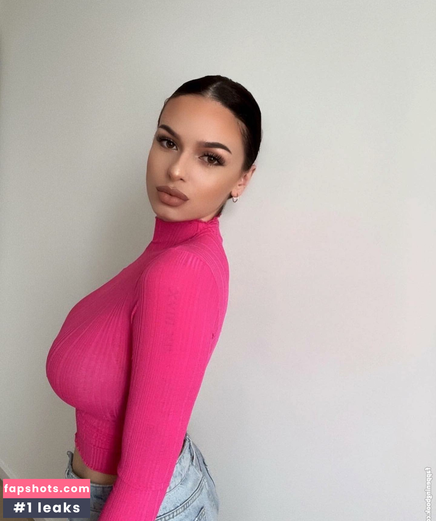 Danijela Cavara gallery photo #17