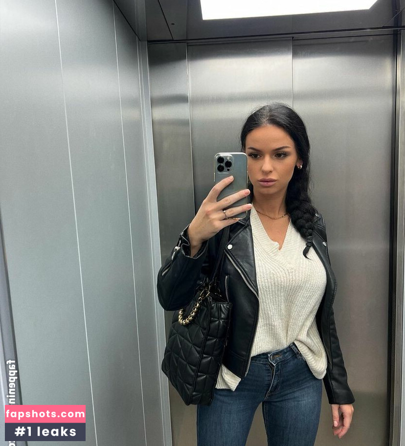 Danijela Cavara gallery photo #8