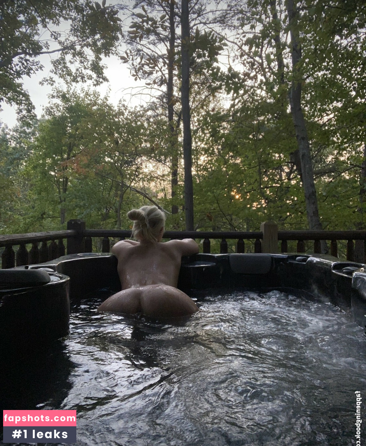 Daniriii Nude Leaks OnlyFans Photos #3 - LeakJerk