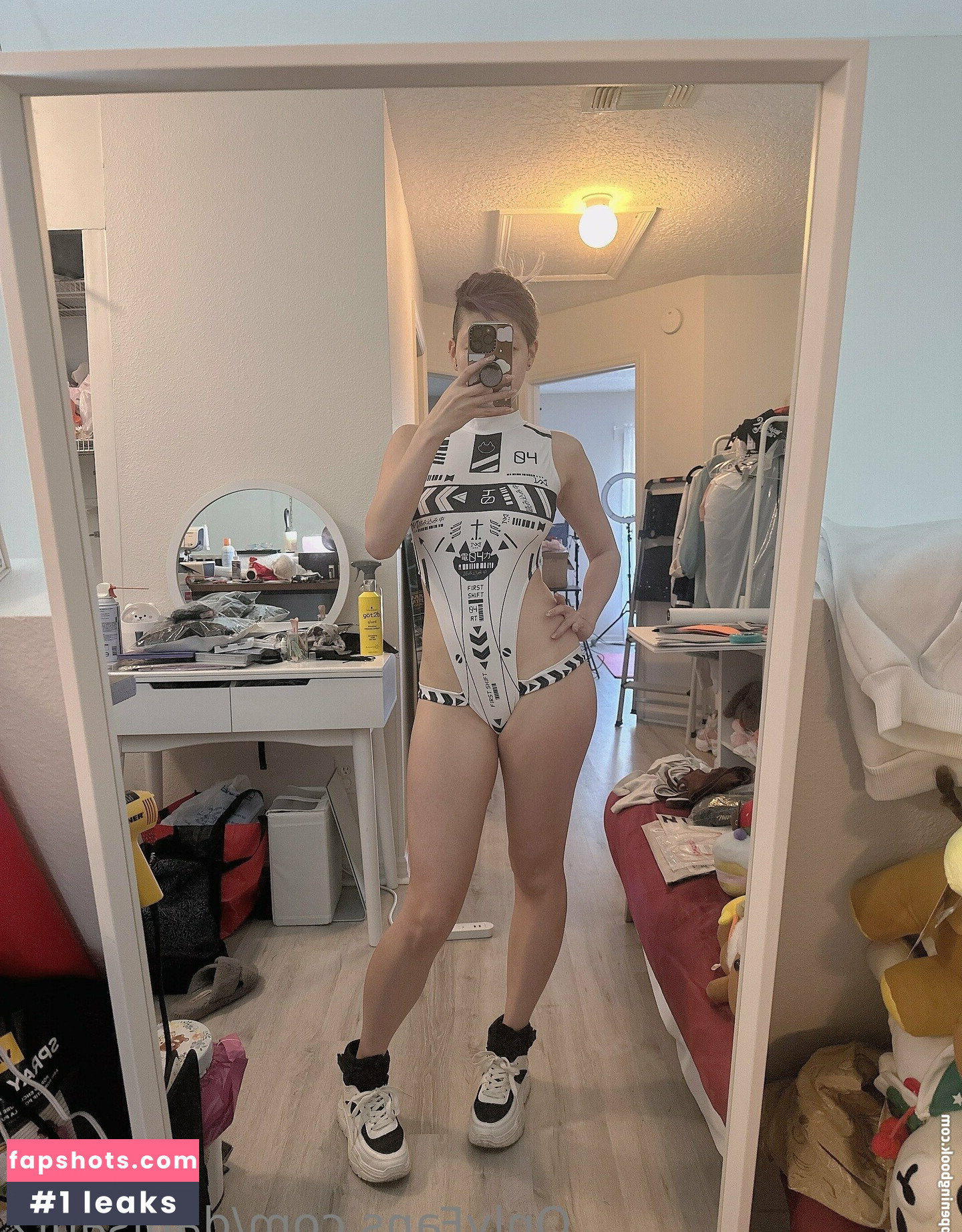 Danisaurz gallery photo #74