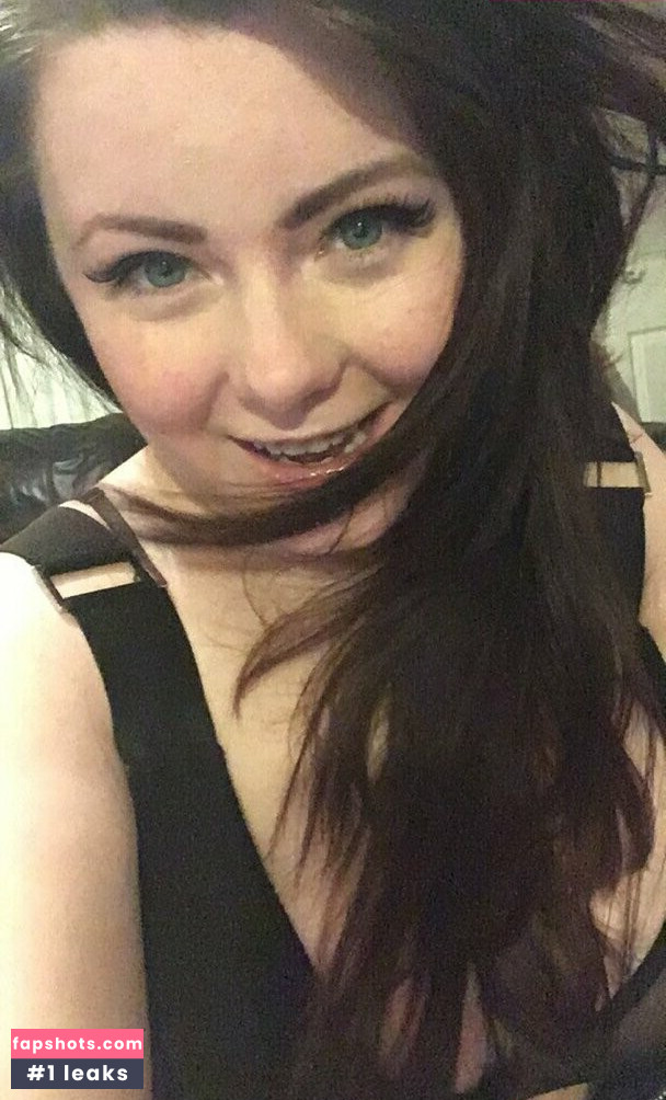 Danni gallery photo #27