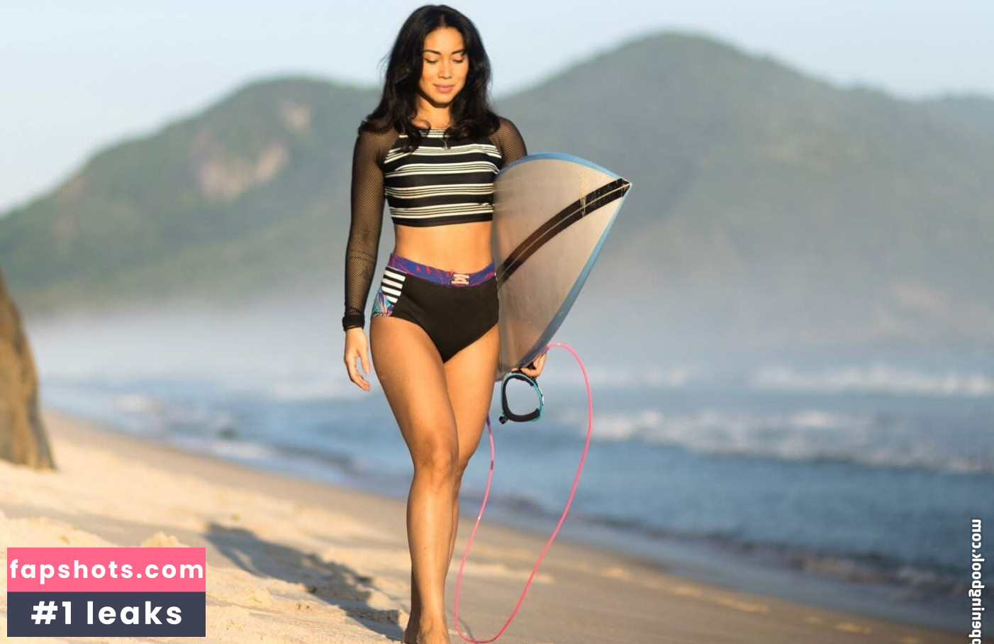 Danni Suzuki gallery photo #39