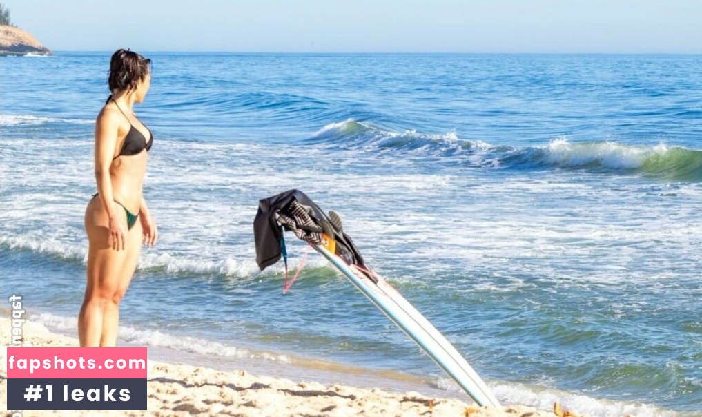 Danni Suzuki gallery photo #5