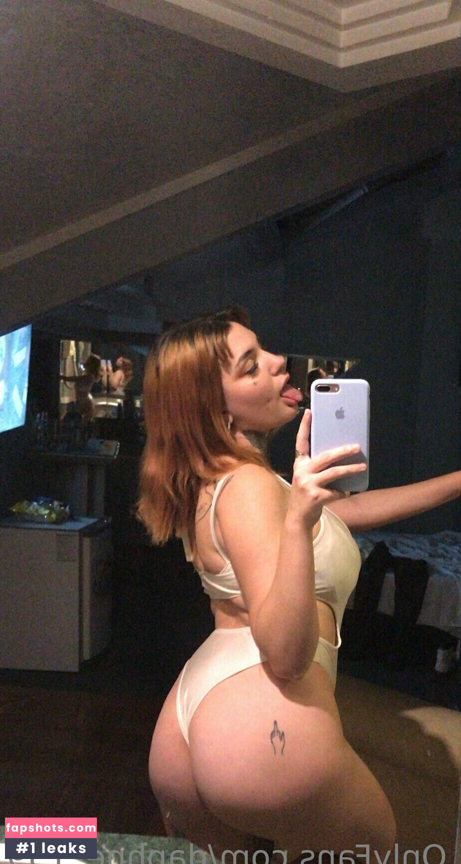 Daphne_159_ gallery photo #20