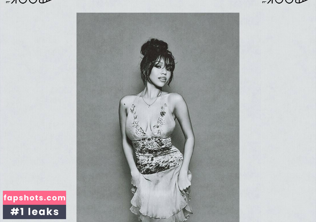 Daphne Blunt gallery photo #19