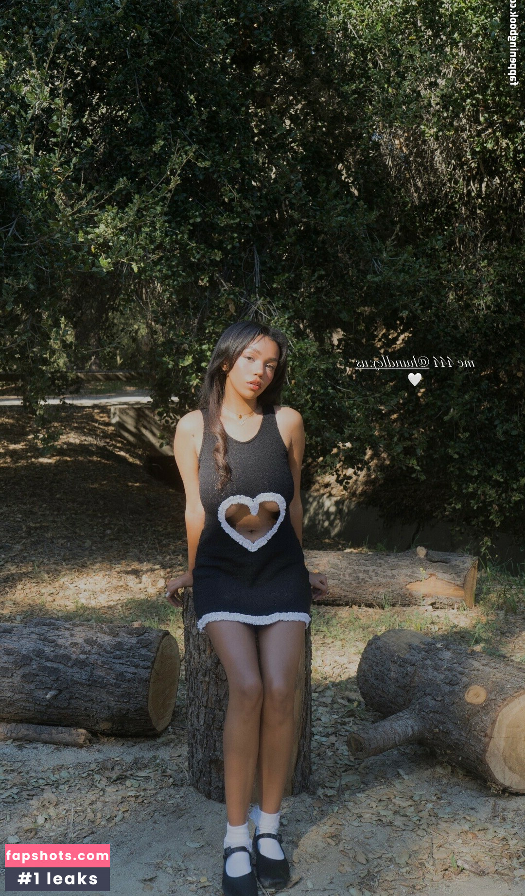 Daphne Blunt gallery photo #27