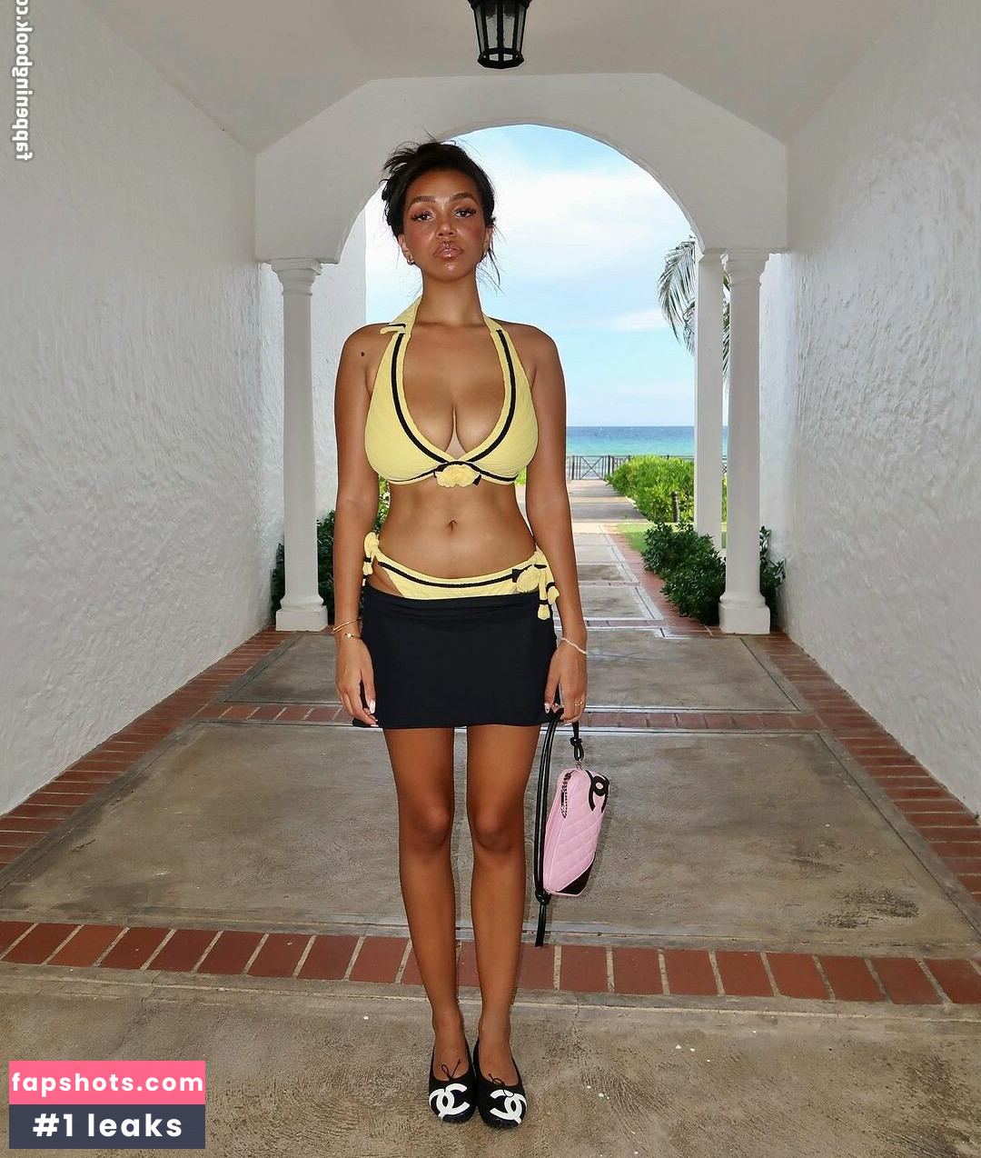 Daphne Blunt gallery photo #31