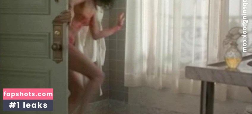 Daphne Zuniga gallery photo #26