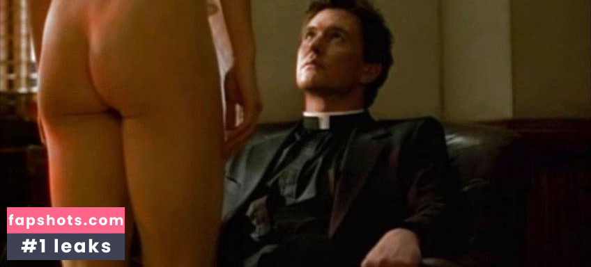 Daphne Zuniga gallery photo #32