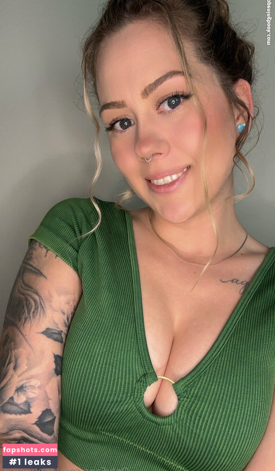 daphnee.d gallery photo #11