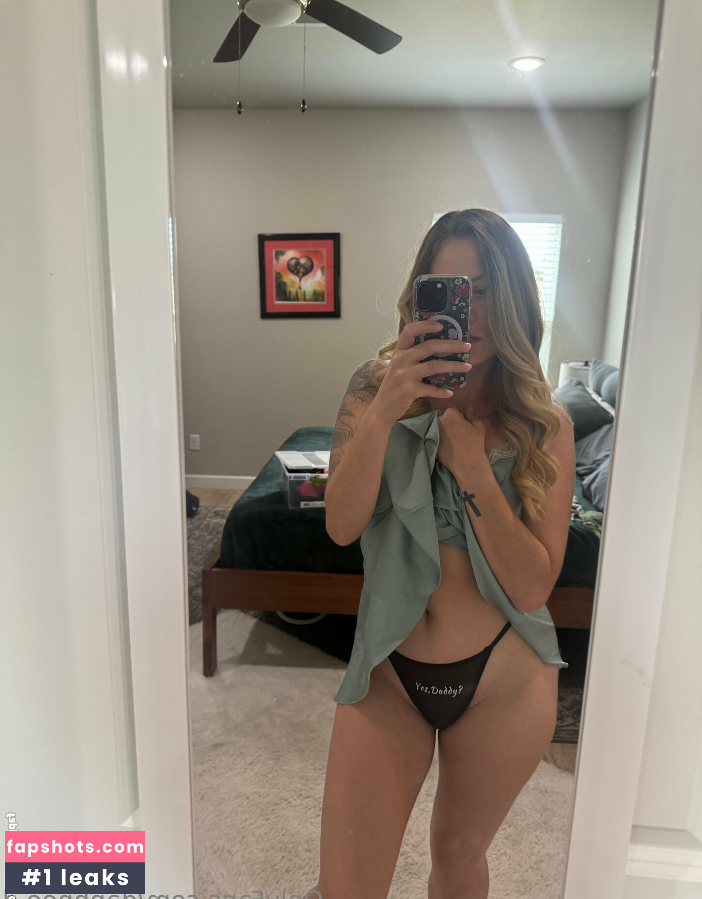 daphnee.d gallery photo #25