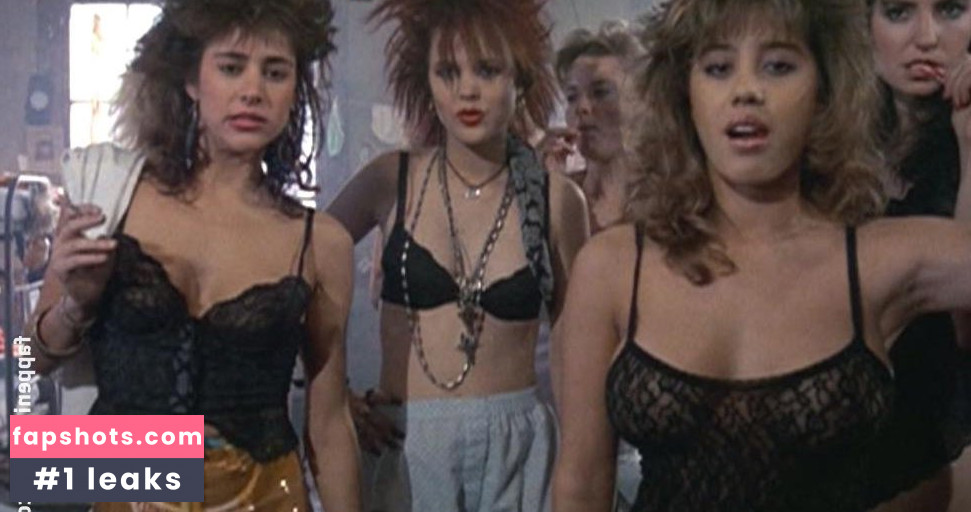 Darcy DeMoss gallery photo #18