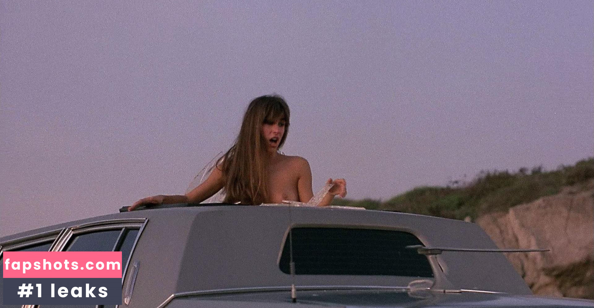 Darcy DeMoss gallery photo #25