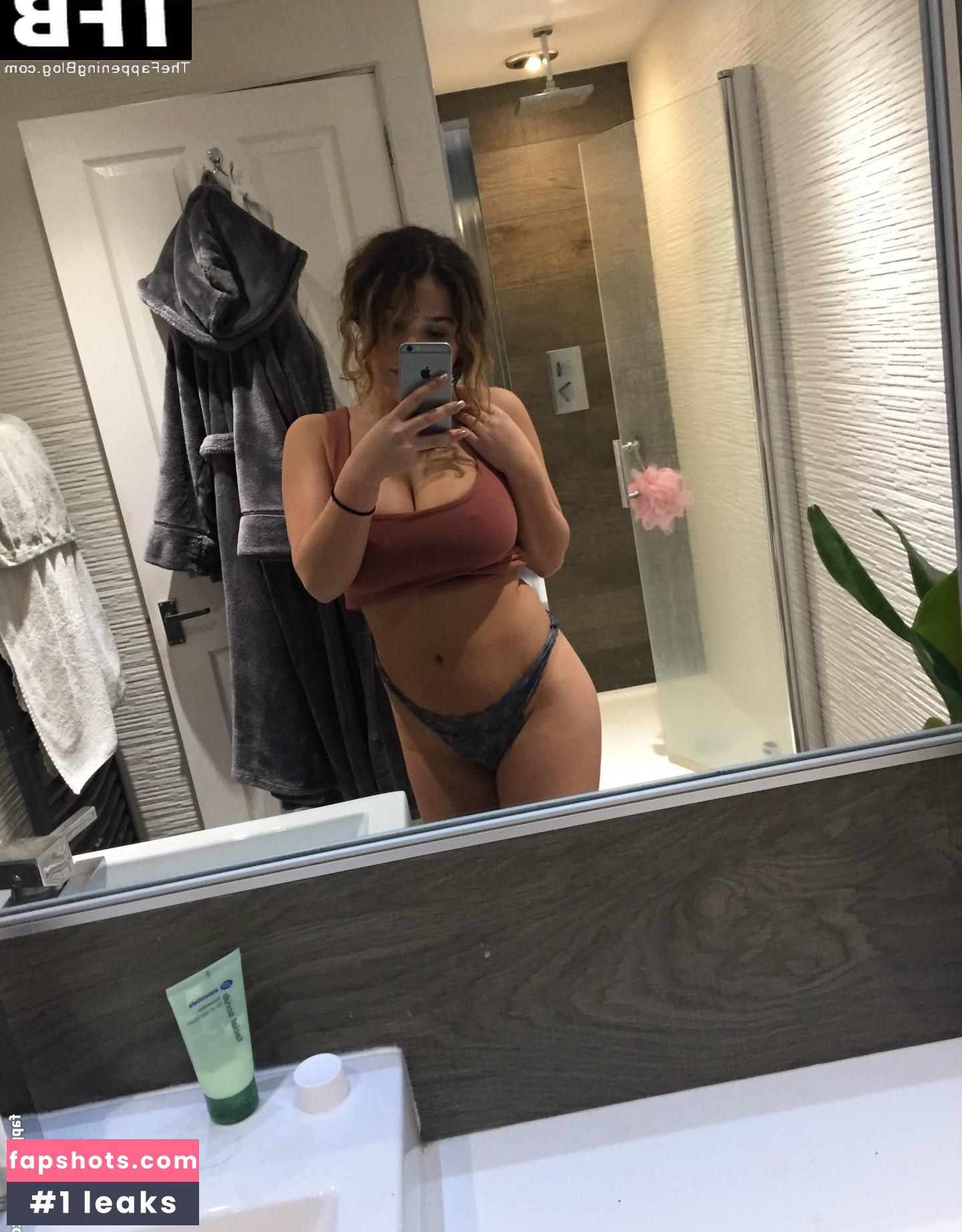 Darcy Isa gallery photo #39