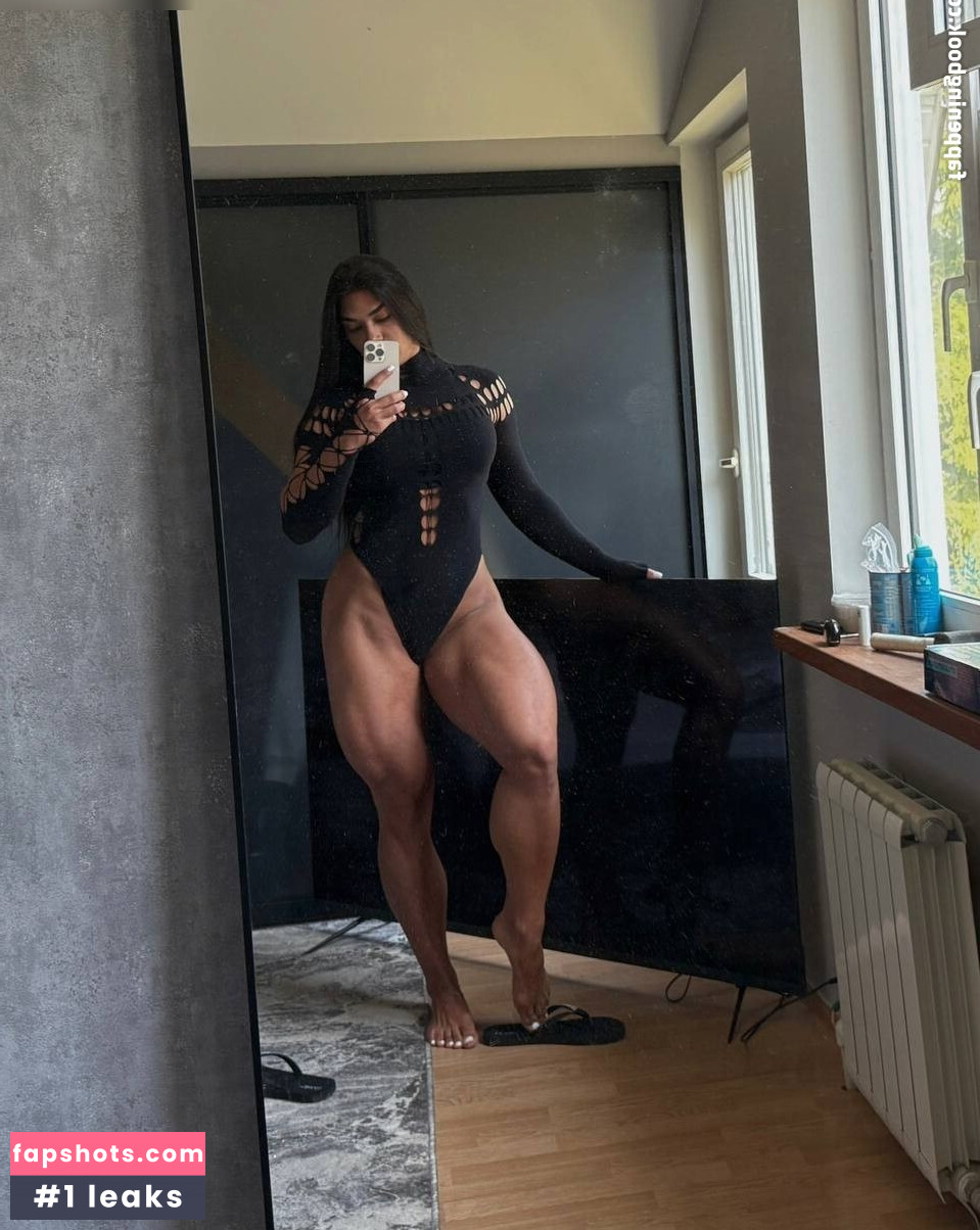 Daria Pluzhnikova gallery photo #4