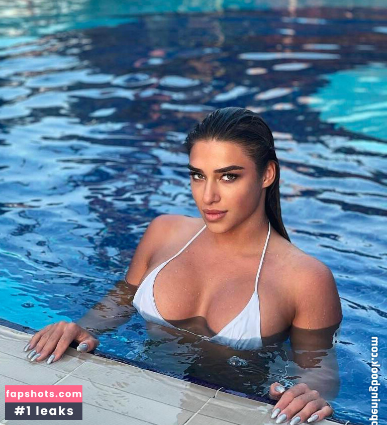 Daria Pluzhnikova gallery photo #9