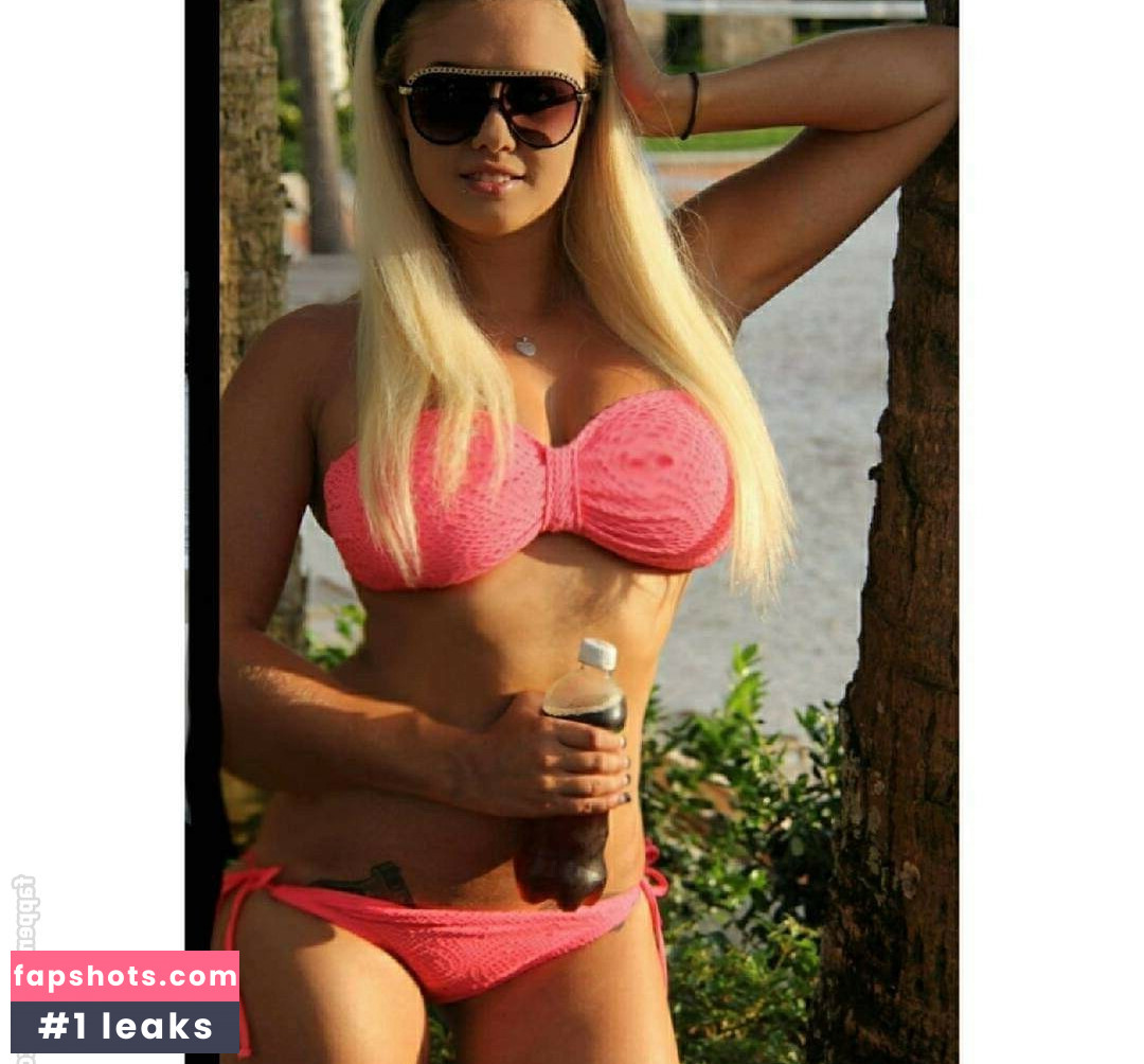 Daria Thibault gallery photo #13