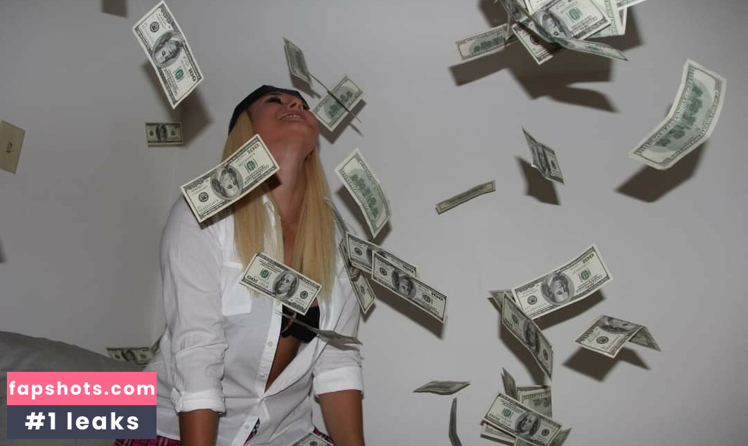 Daria Thibault gallery photo #21