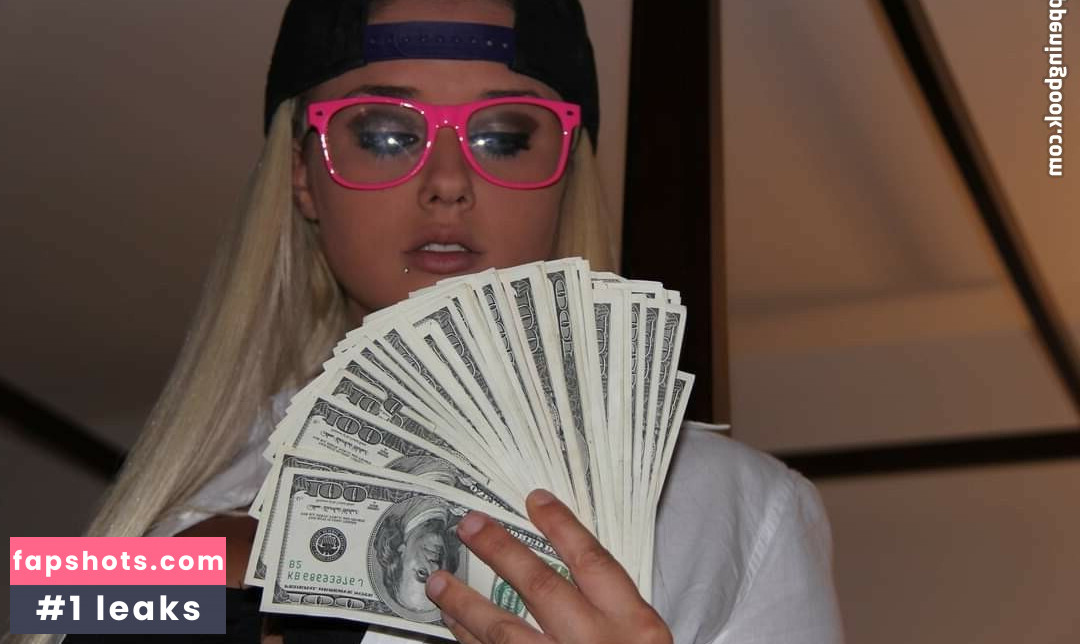 Daria Thibault gallery photo #24