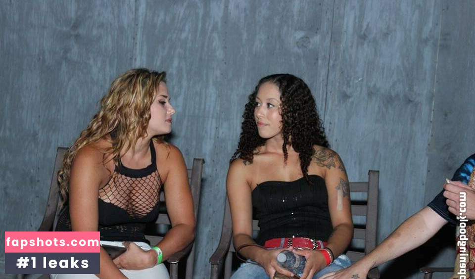 Daria Thibault gallery photo #31