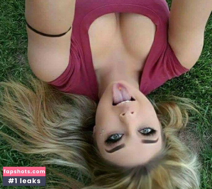 Daria Thibault gallery photo #35