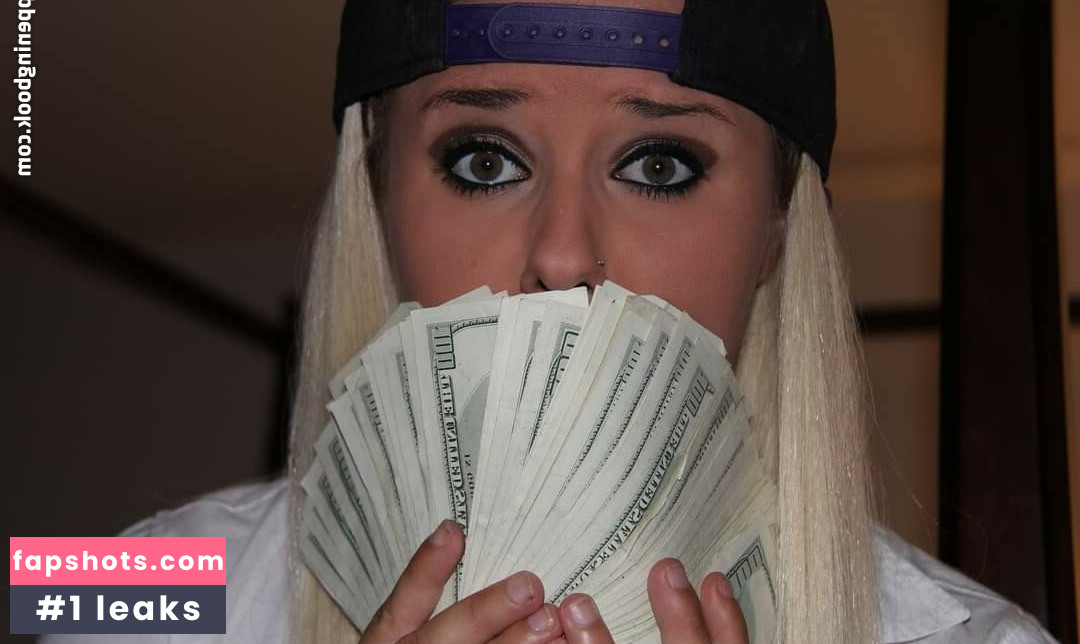 Daria Thibault gallery photo #42