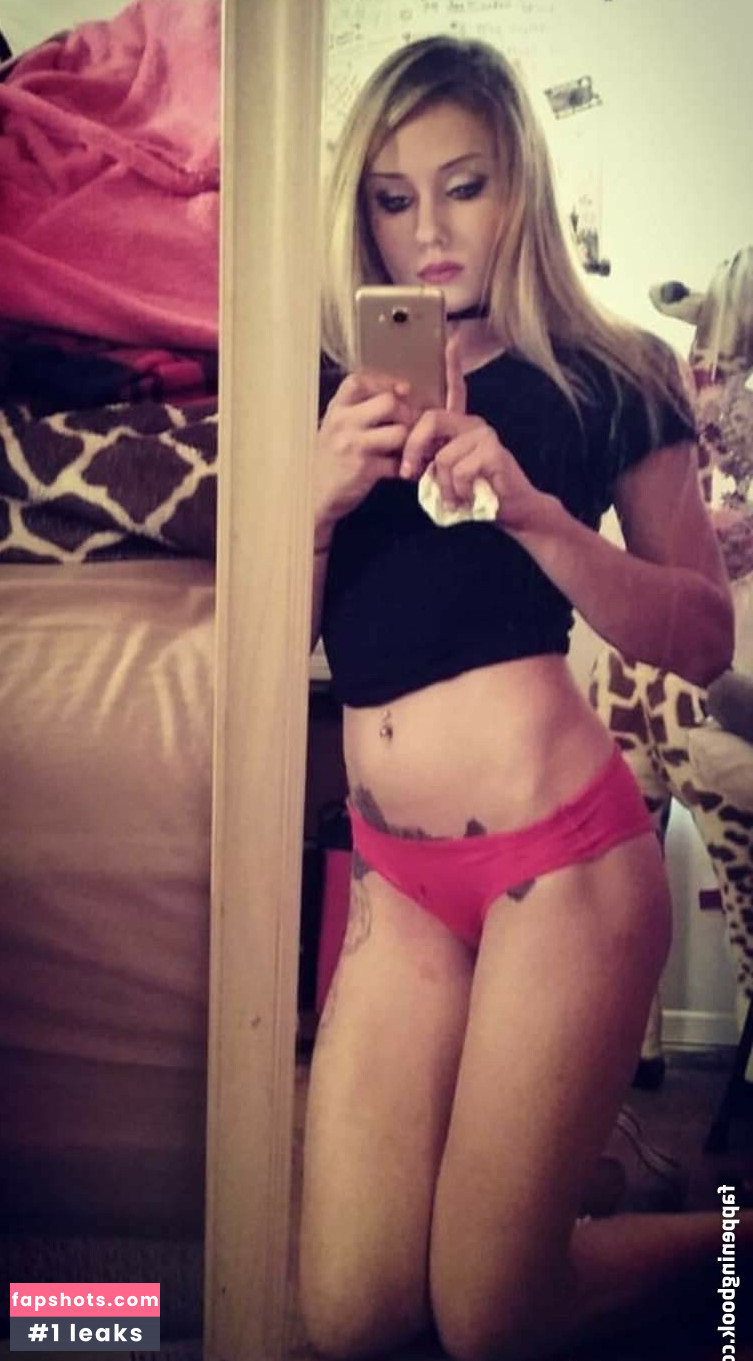 Daria Thibault gallery photo #54