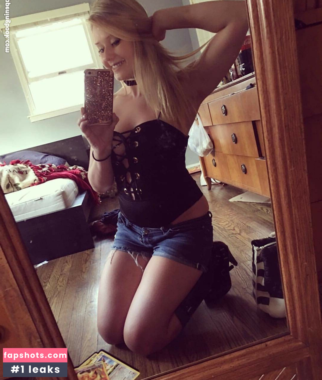 Daria Thibault gallery photo #74