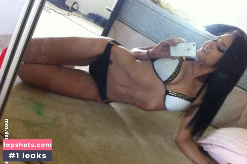 Daria Thibault gallery photo #88