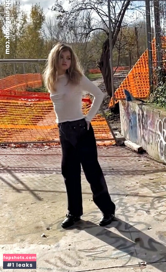 Daria Tyazkhun nude babe gallery