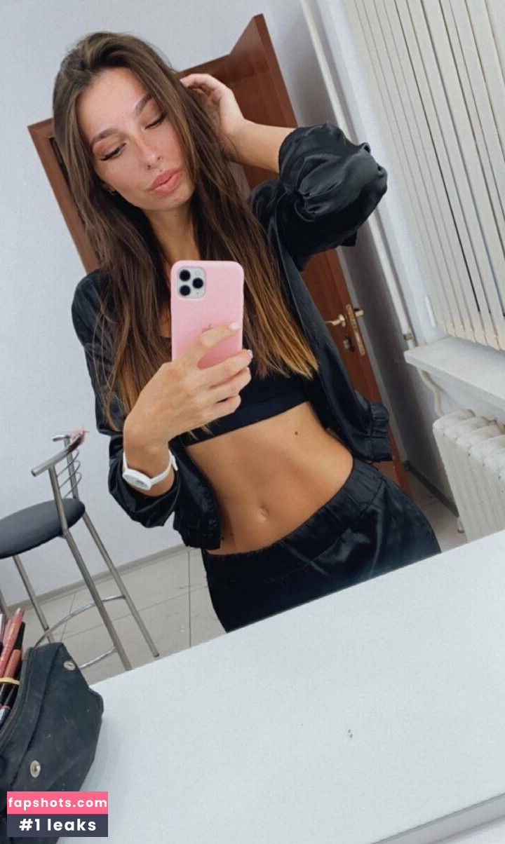 darinarey gallery photo #3