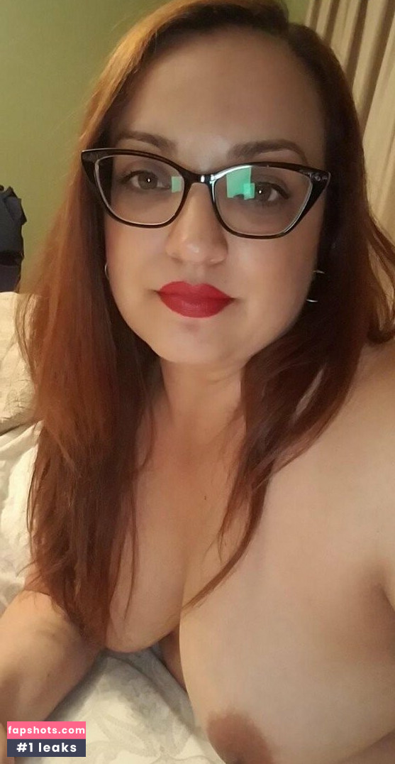 Dark Haired Brunette gallery photo #9