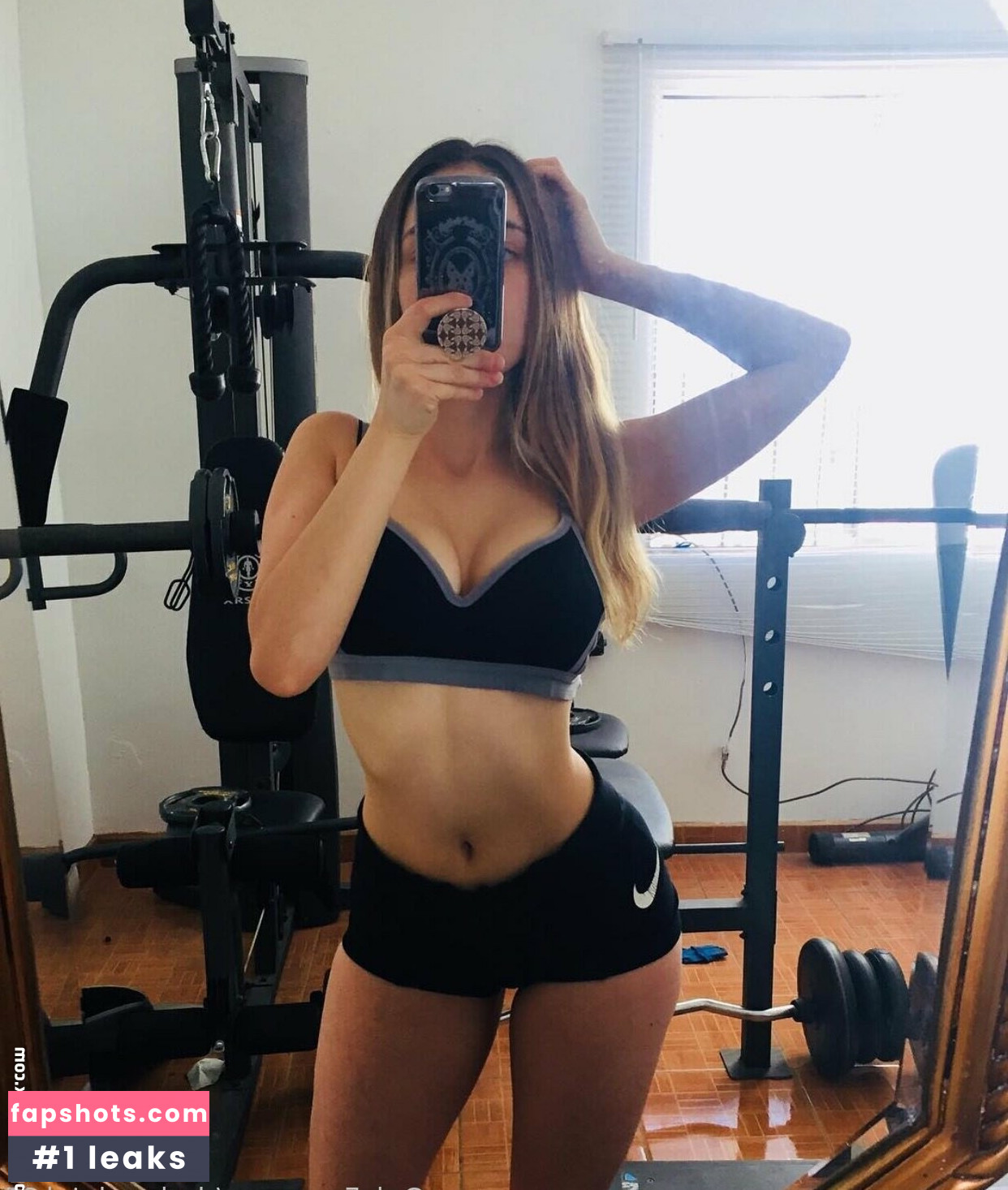 darkandpink35 gallery photo #4