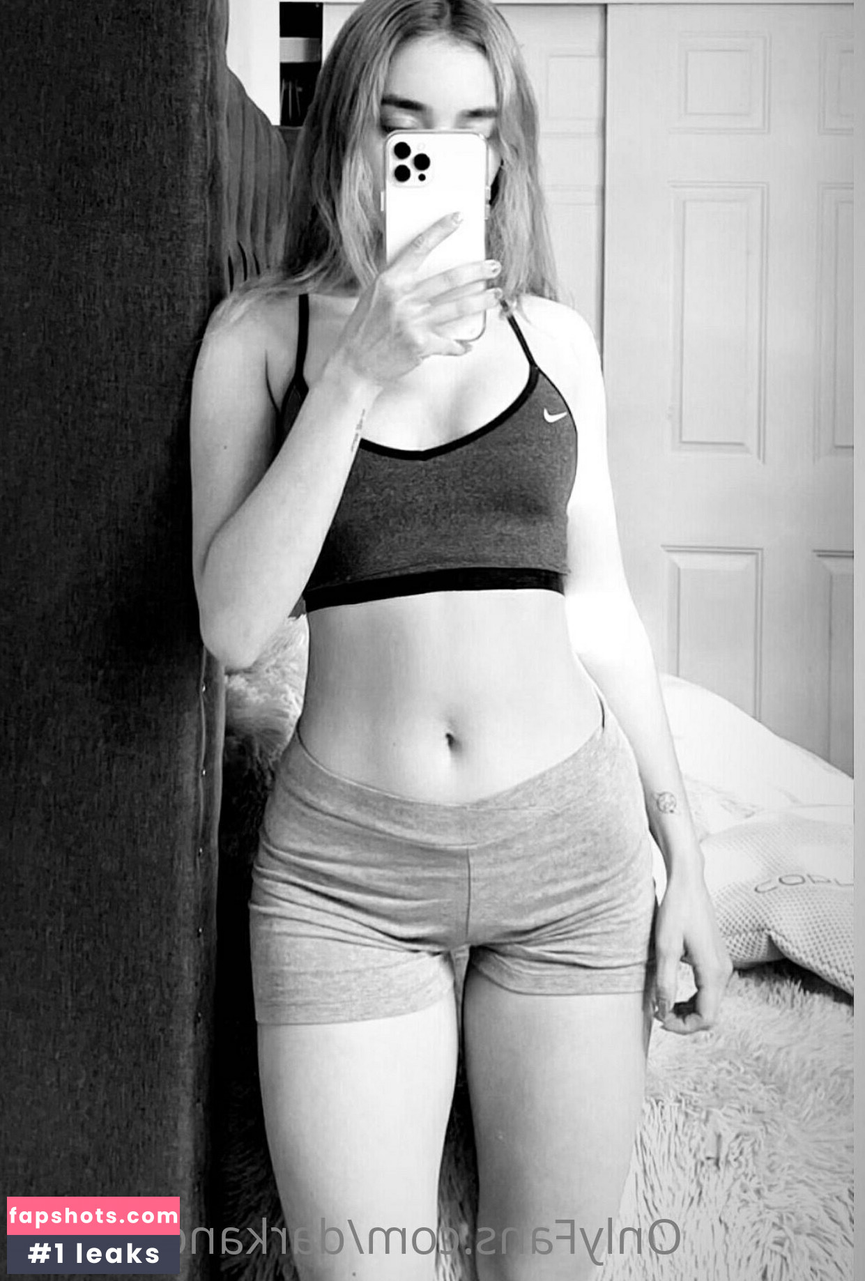 darkandpink35 gallery photo #9