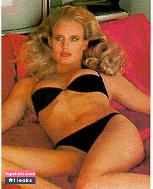 Daryl Hannah gallery photo #3