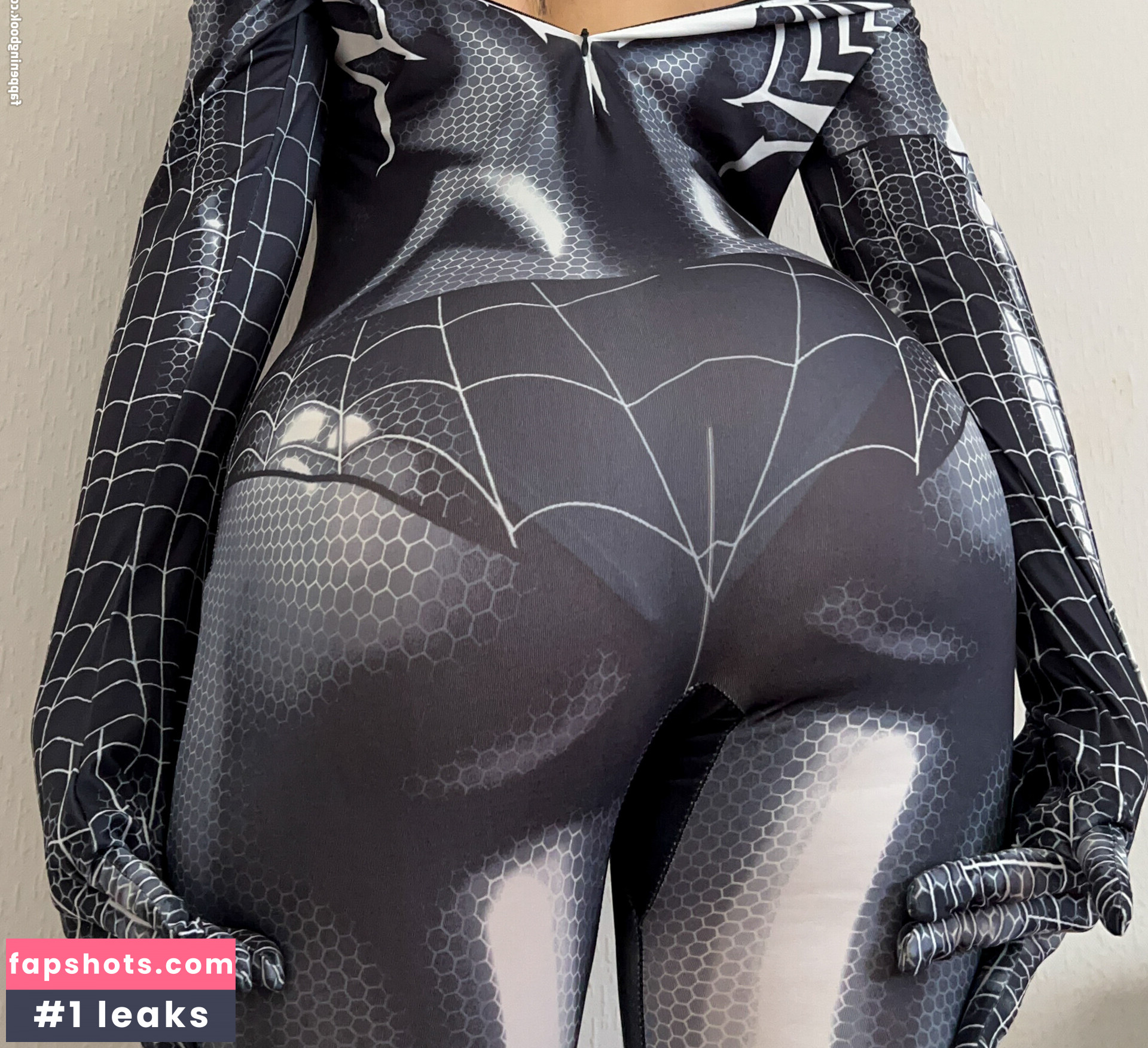 Dasha Doshik gallery photo #19