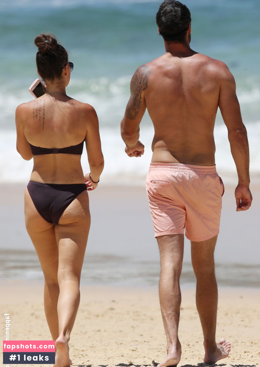 Dasha Gaivoronski gallery photo #32