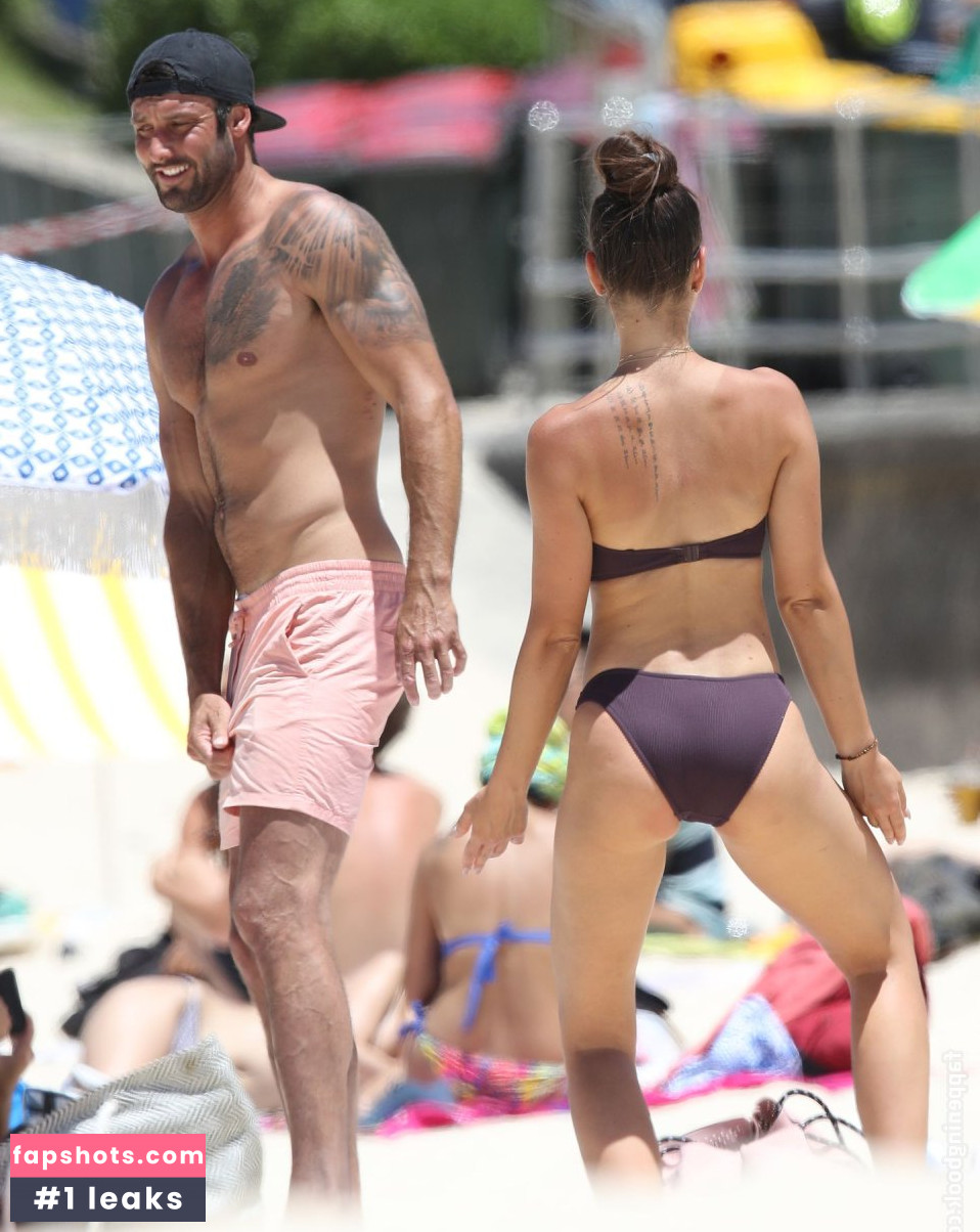 Dasha Gaivoronski gallery photo #70