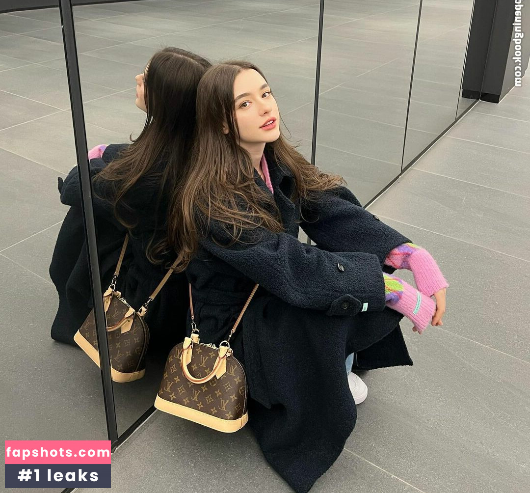 Dasha Tarab Nude Leaks OnlyFans Photos #14 - LeakJerk