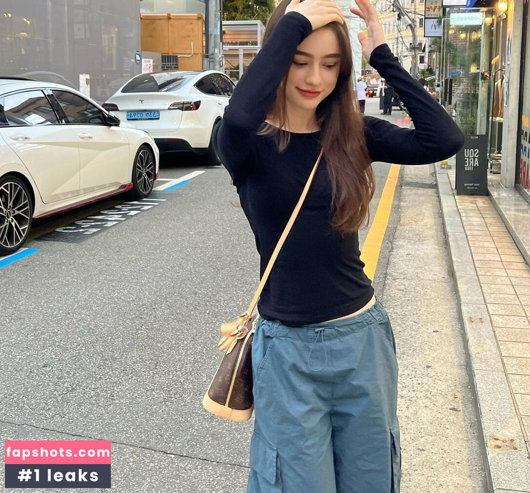 Dasha Tarab Nude Leaks OnlyFans Photos #25 - LeakJerk