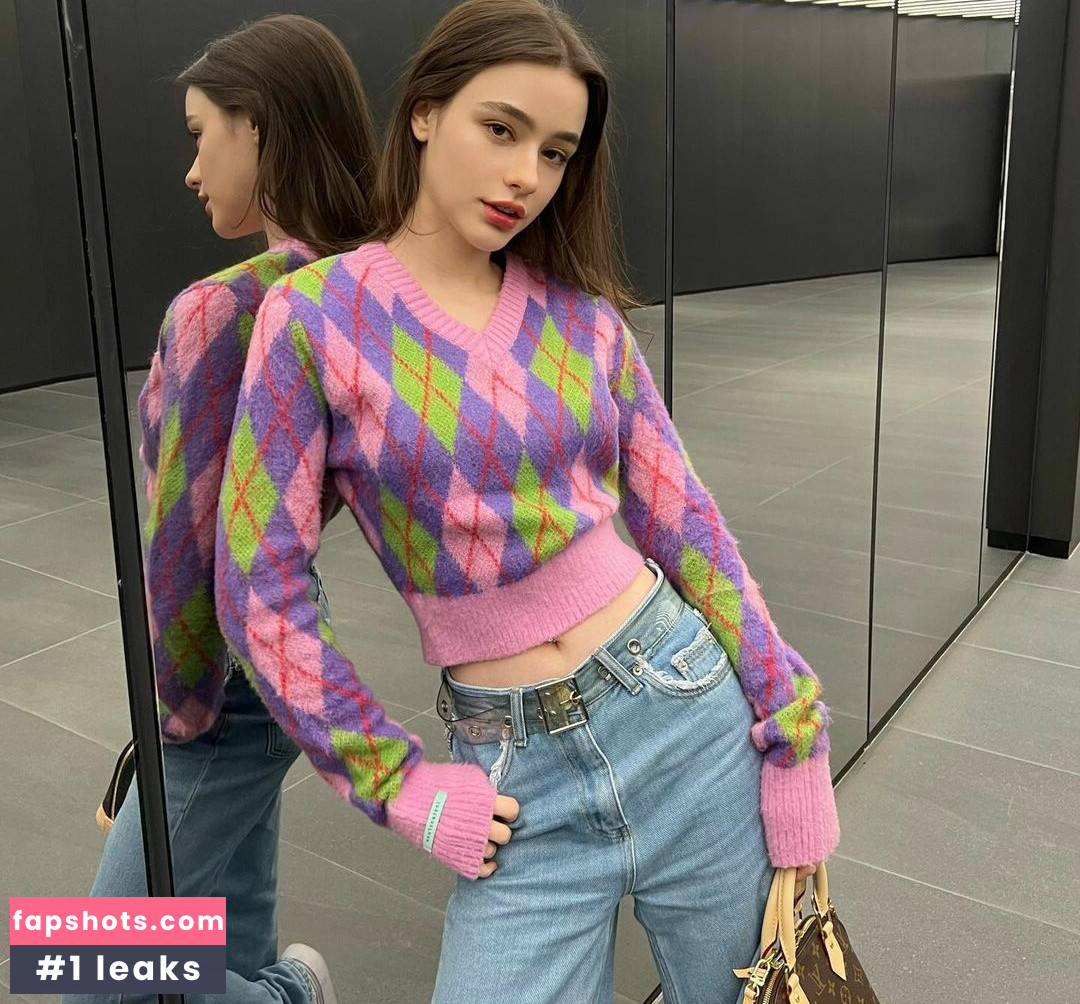 Dasha Tarab Nude Leaks OnlyFans Photos #5 - LeakJerk