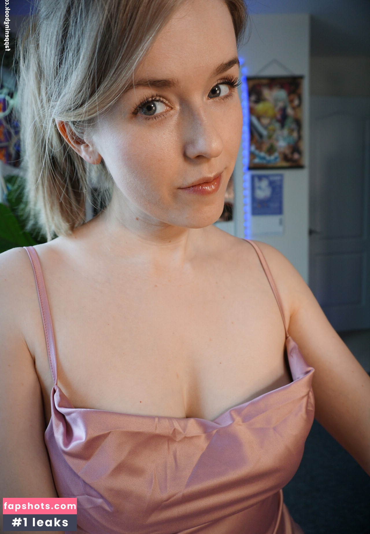 DatOtterGirl gallery photo #108